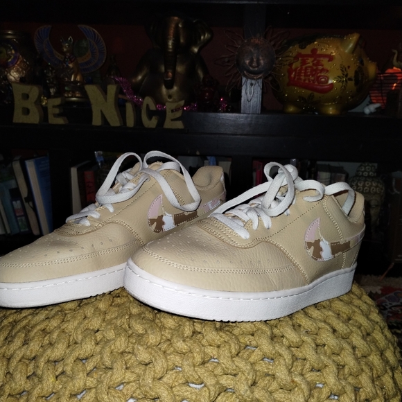 Need to downsize my closet - Picture 2 of 3